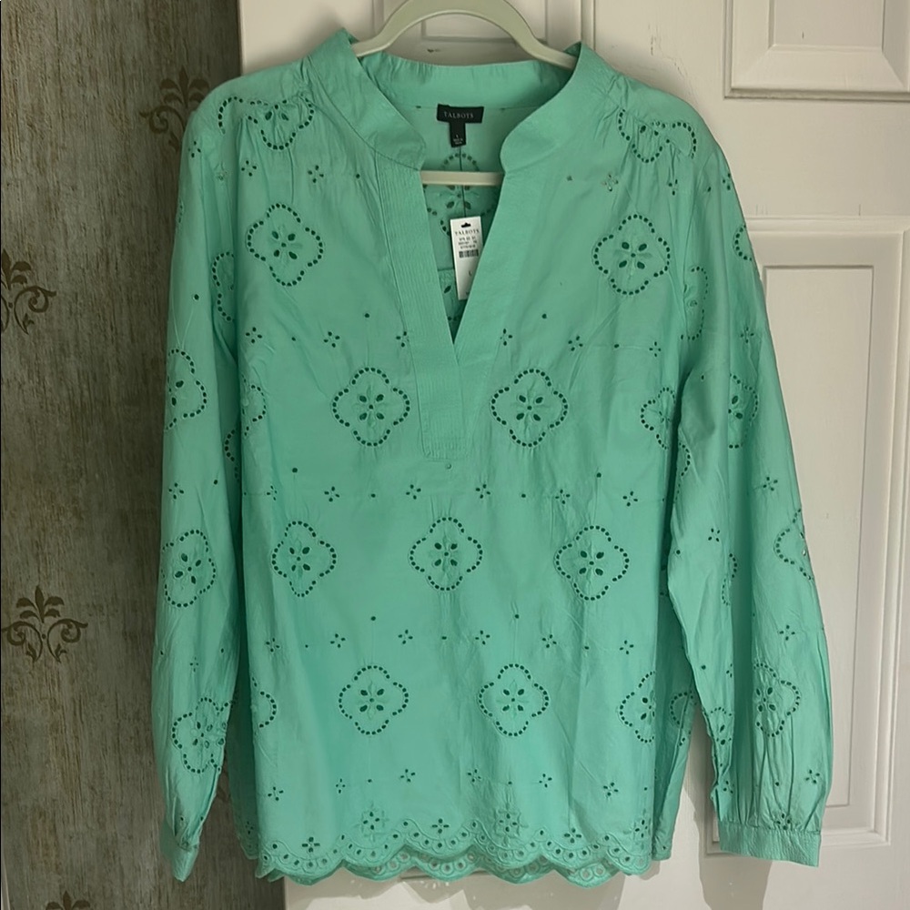 NWT pretty TALBOTS light green eyelet blouse